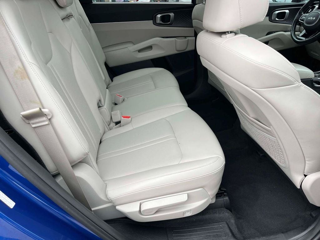 2022 Kia Sorento S