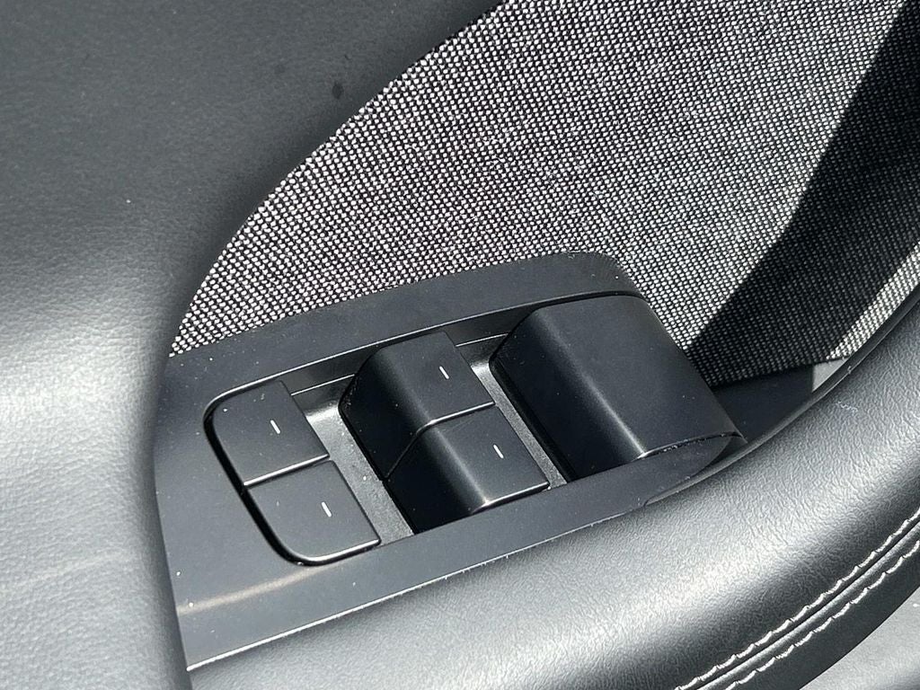 2024 Tesla Model X Base
