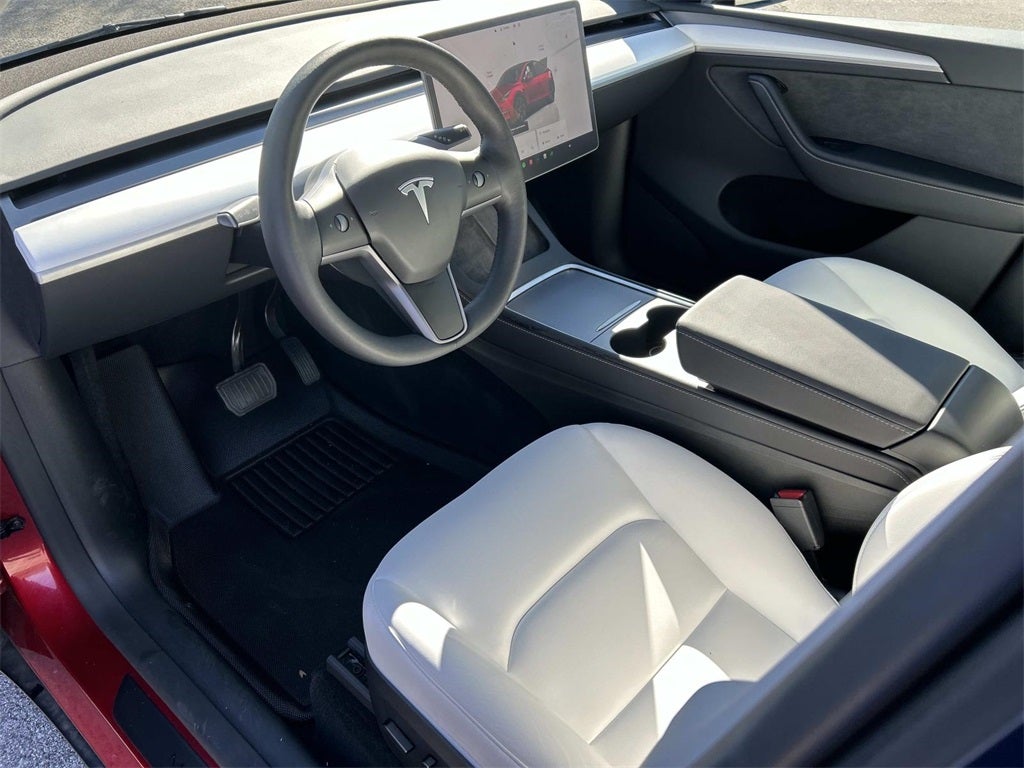 2024 Tesla Model Y Long Range