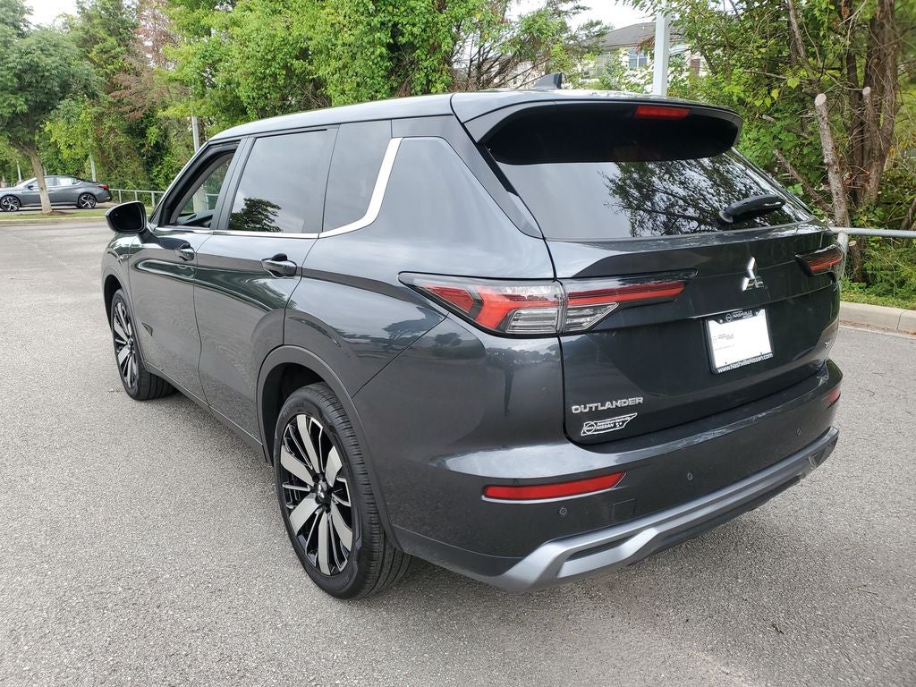 2025 Mitsubishi Outlander SE