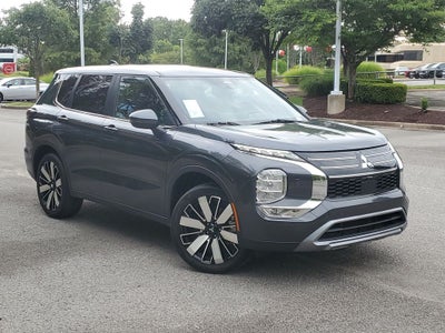 2025 Mitsubishi Outlander SE