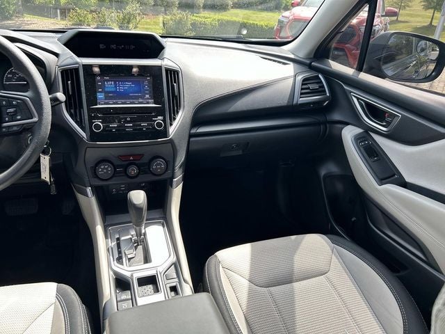 2023 Subaru Forester Base