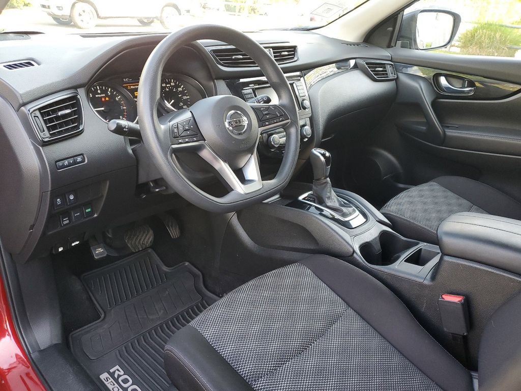 2020 Nissan Rogue Sport SV