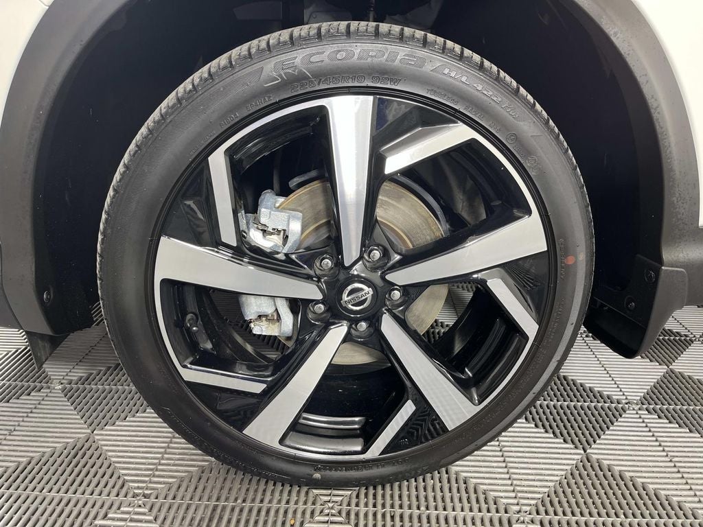2022 Nissan Rogue Sport SL