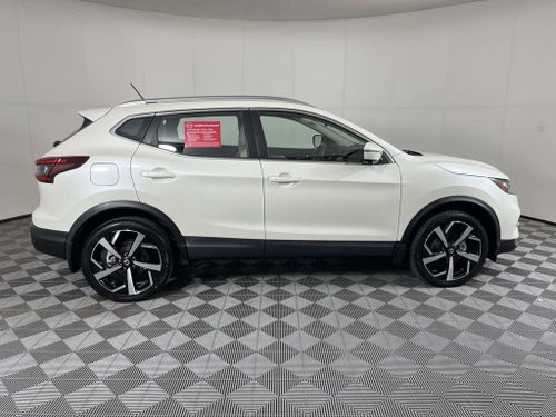 2022 Nissan Rogue Sport SL