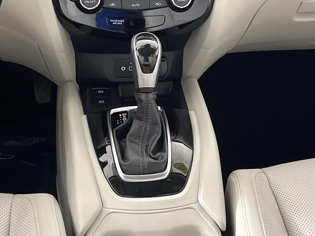 2022 Nissan Rogue Sport SL