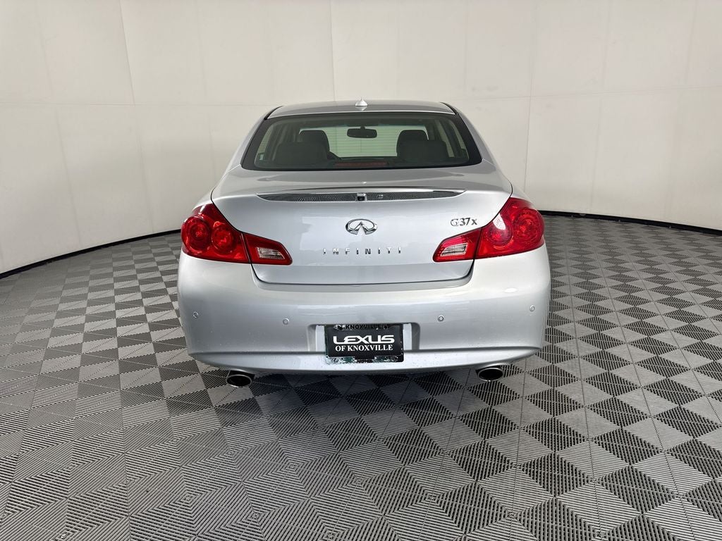 2013 INFINITI G37 X