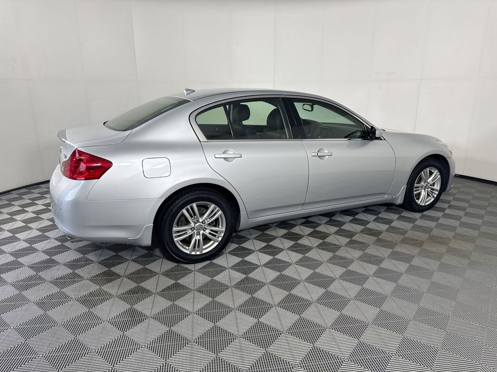 2013 INFINITI G37 X