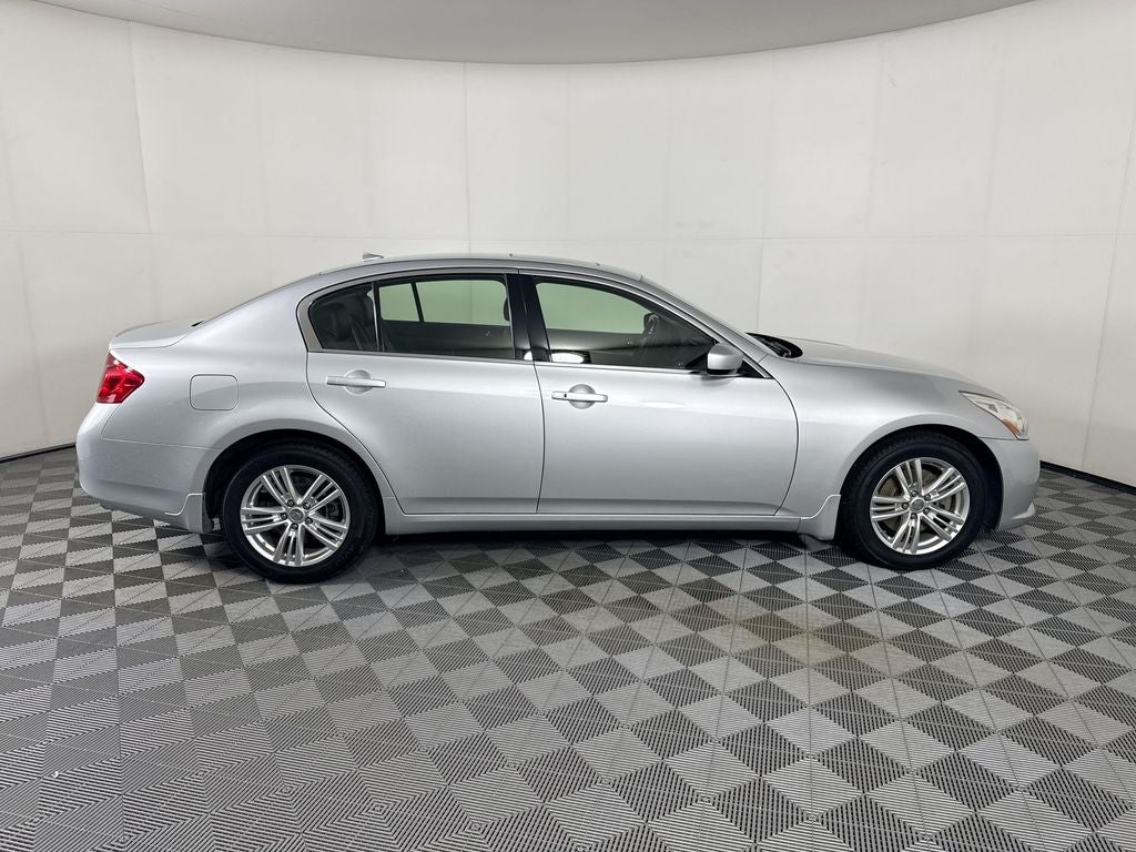 2013 INFINITI G37 X