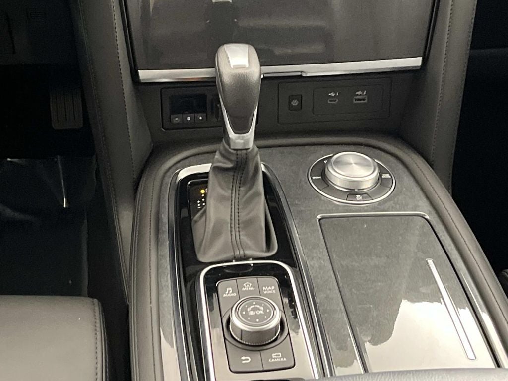 2024 Nissan Armada SV