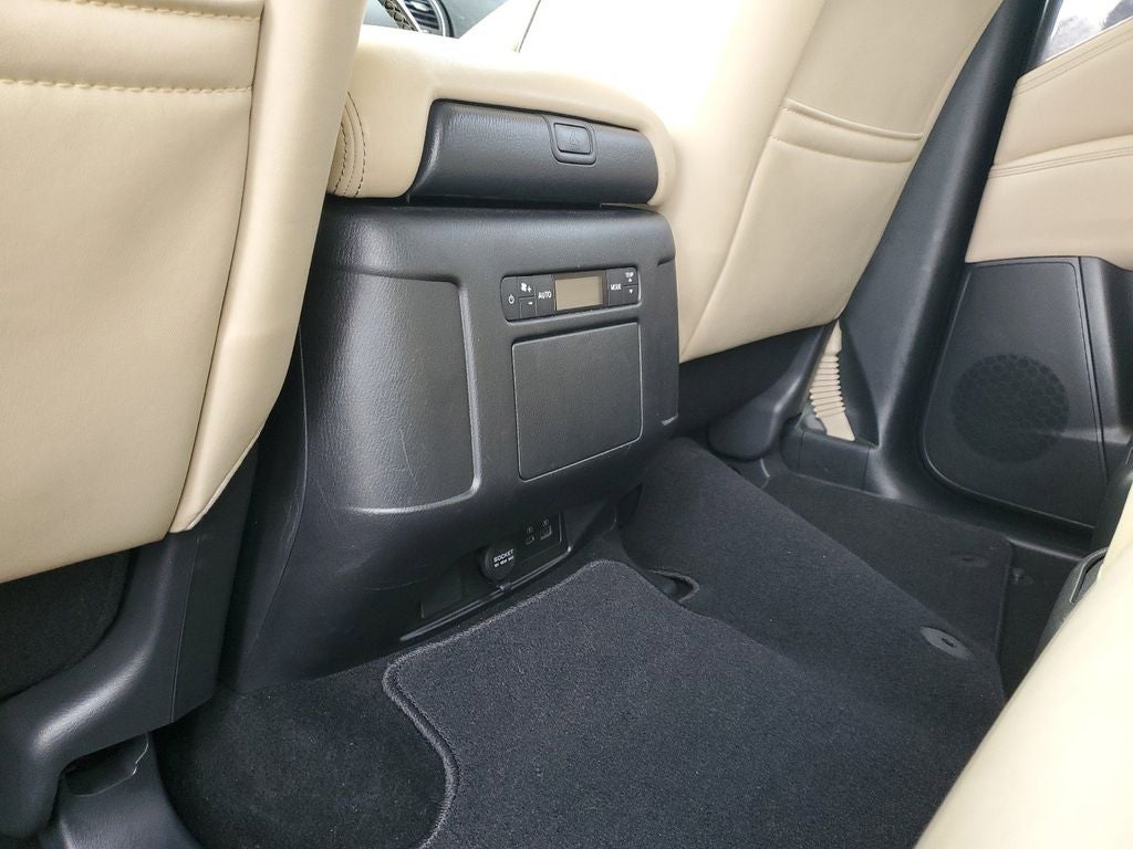 2024 Nissan Armada SV