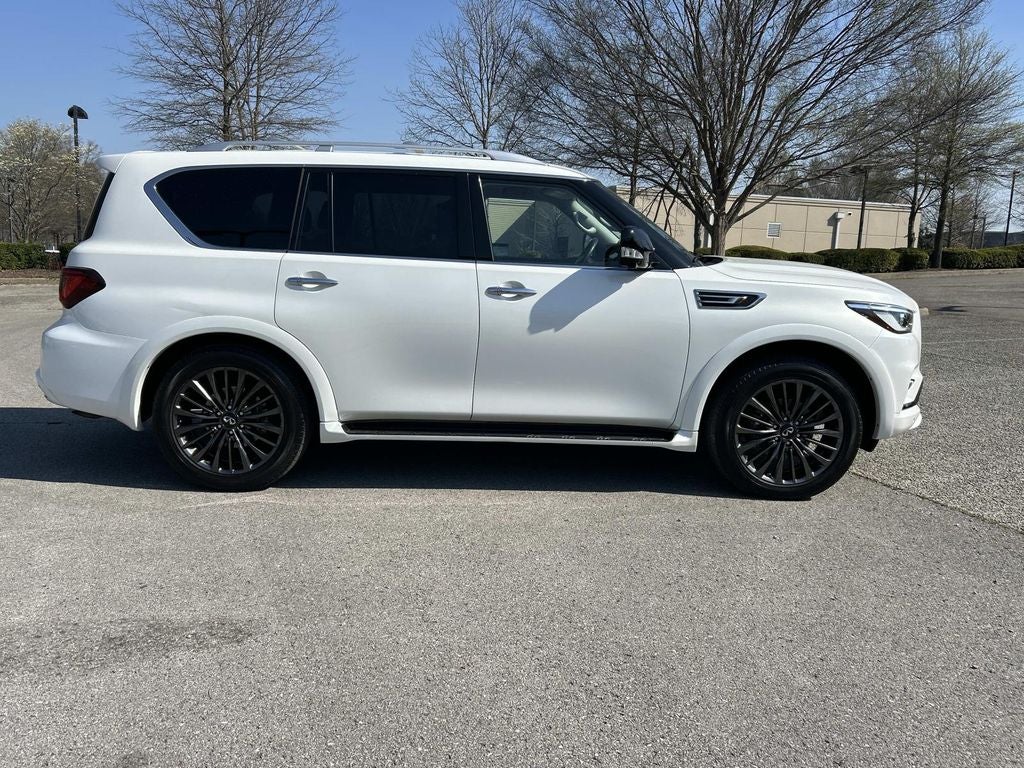 2022 INFINITI QX80 Premium Select