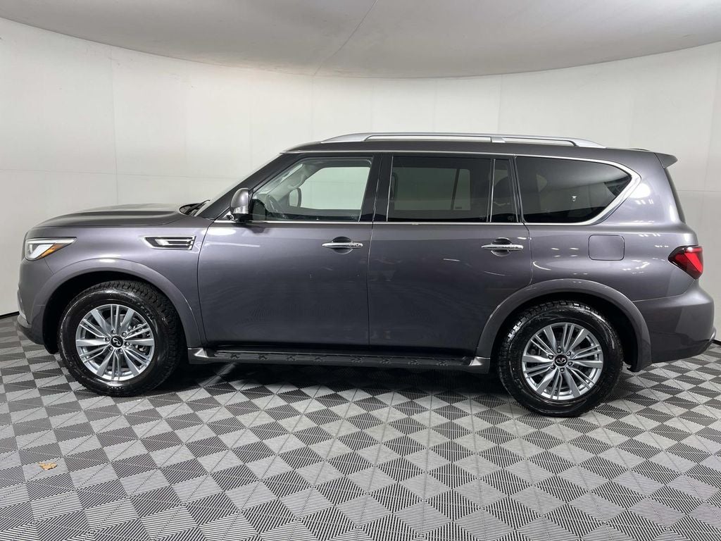 2024 INFINITI QX80 LUXE