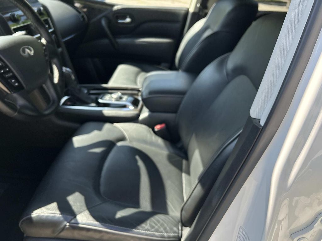 2024 INFINITI QX80 LUXE