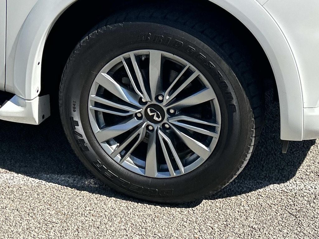 2024 INFINITI QX80 LUXE