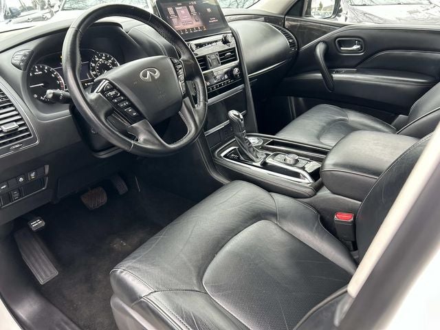 2024 INFINITI QX80 LUXE