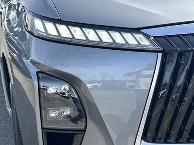 2025 INFINITI QX80 SENSORY W/ SPLIT BENCH