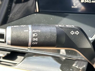 2025 INFINITI QX80 SENSORY W/ SPLIT BENCH