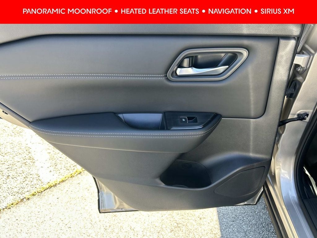 2025 Nissan Rogue SL
