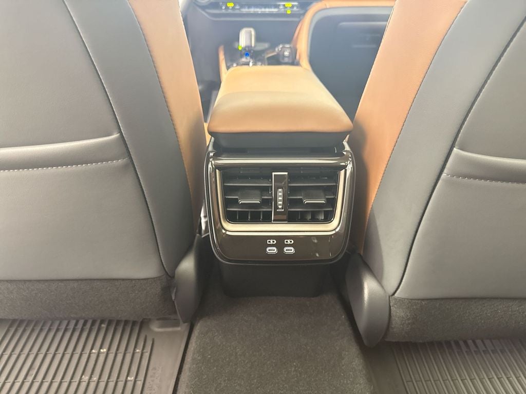 2025 Toyota Crown Signia Limited
