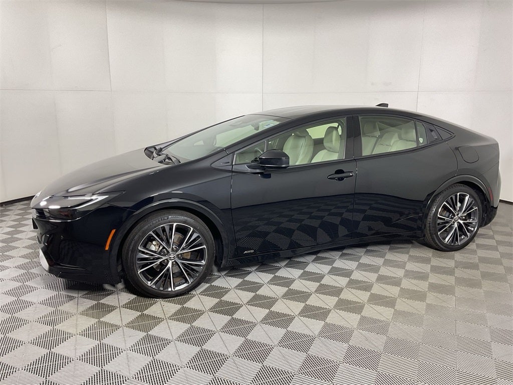 2024 Toyota Prius XLE