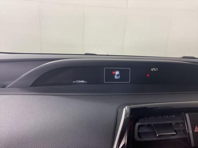 2016 Toyota Prius Three Touring