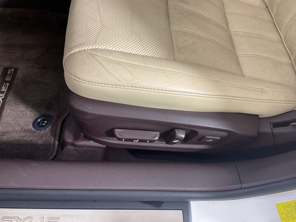 2016 Lexus ES 350 Luxury