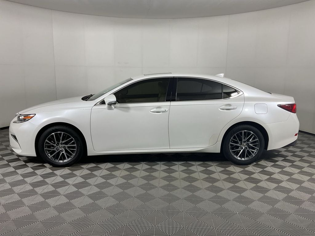 2016 Lexus ES 350 Luxury