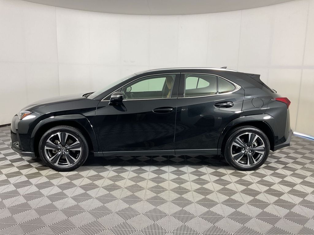 2025 Lexus UX 300h Premium