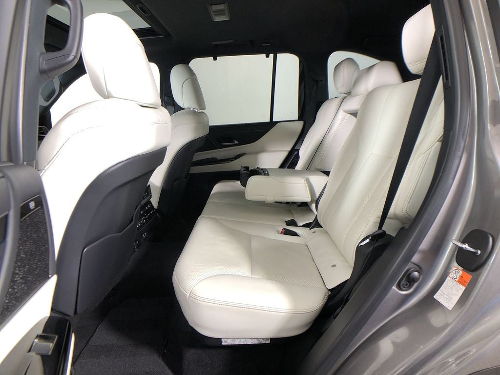 2023 Lexus LX 600 Luxury
