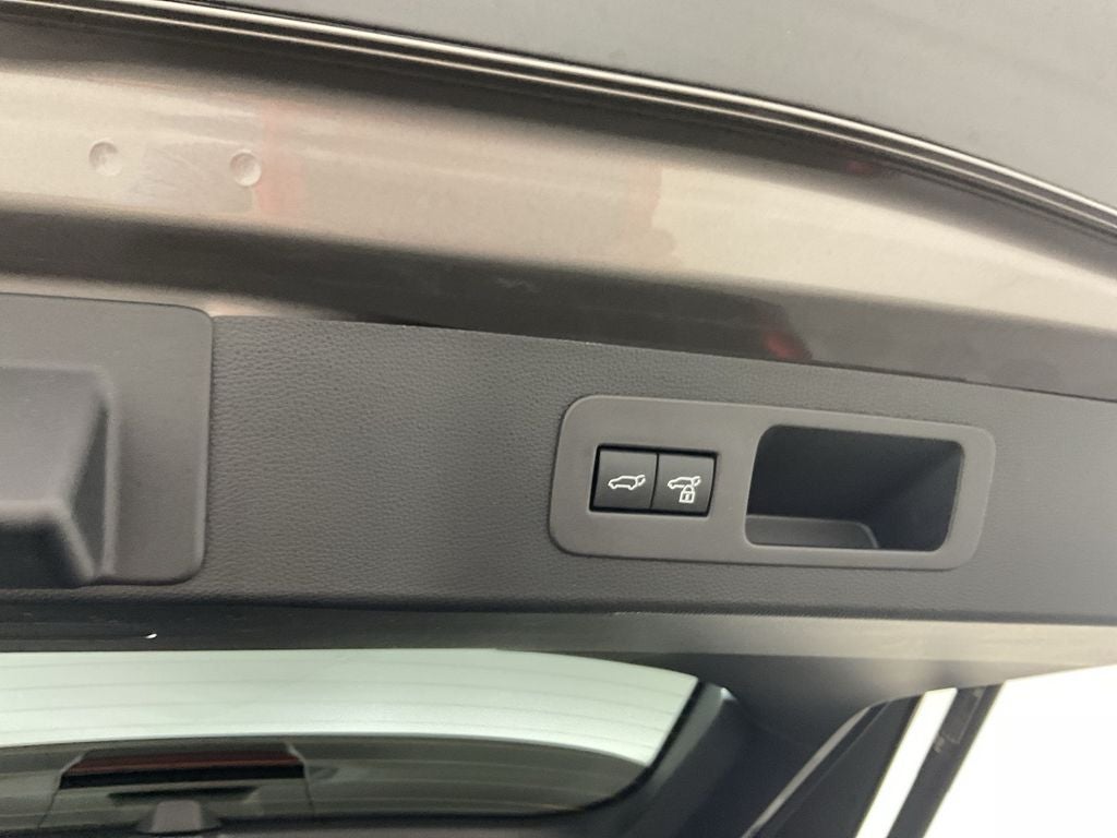 2025 Lexus LX 600 Luxury