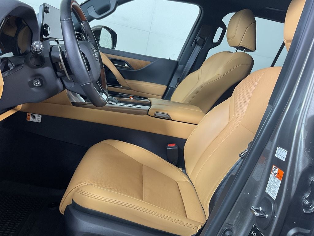 2025 Lexus LX 600 Luxury