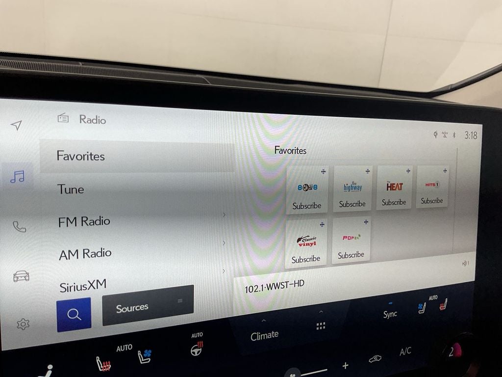 2025 Lexus NX 450h+ Luxury