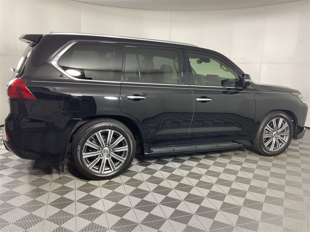 2016 Lexus LX 570