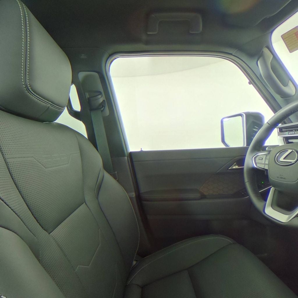 2025 Lexus GX 550 Luxury