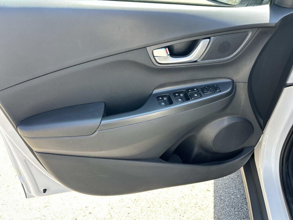 2023 Hyundai Kona Electric SEL