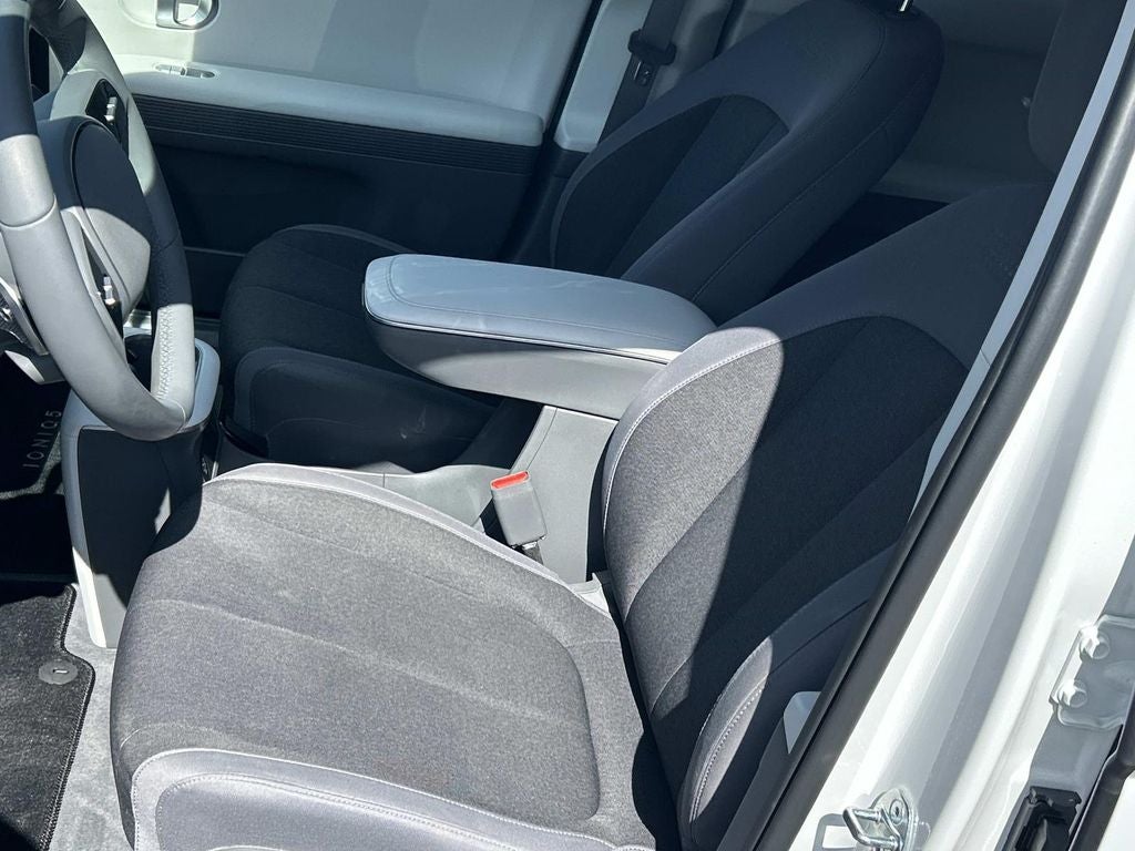 2024 Hyundai IONIQ 5 SE