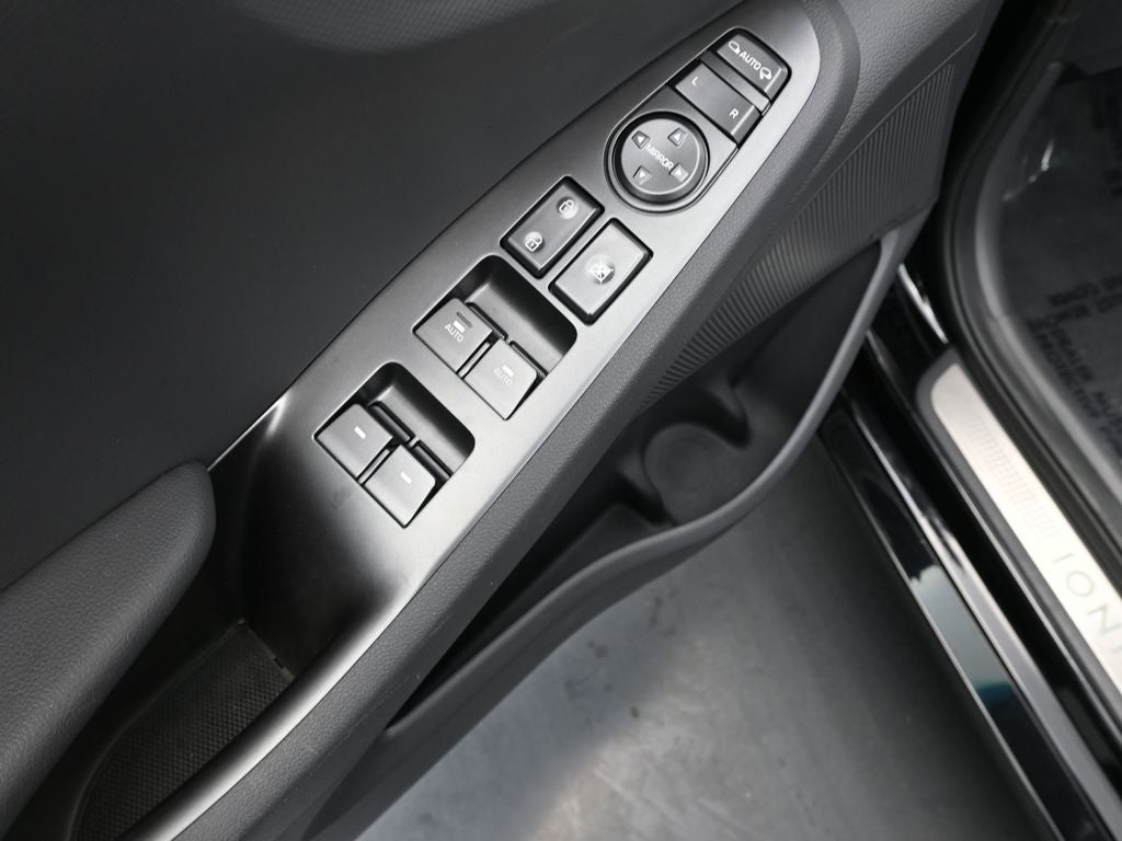 2020 Hyundai Ioniq Plug-In Hybrid Limited