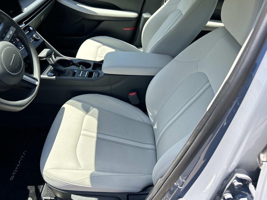 2025 Hyundai Sonata SE
