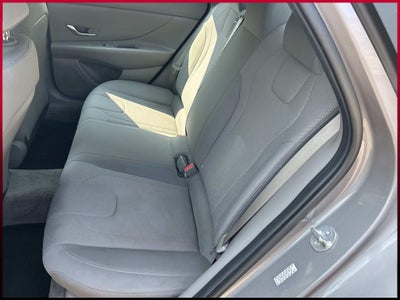 2023 Hyundai Elantra SE