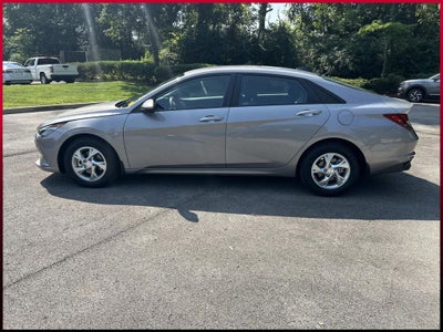 2023 Hyundai Elantra SE