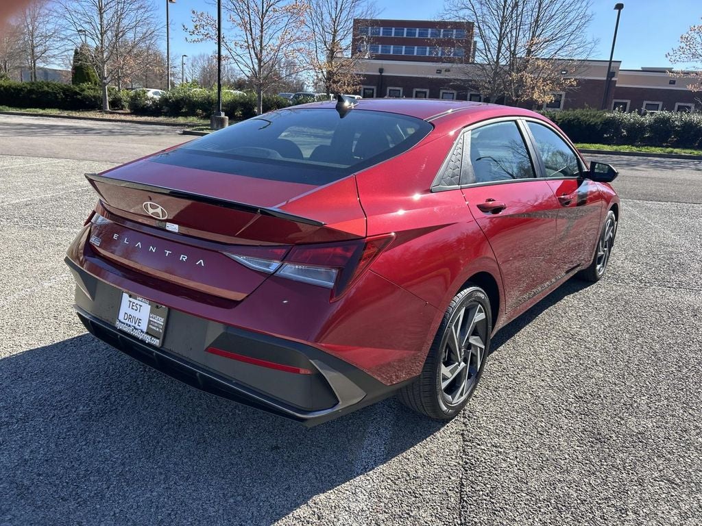 2025 Hyundai Elantra SEL Sport
