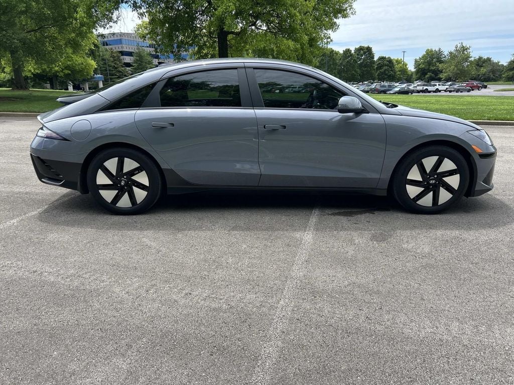 2024 Hyundai IONIQ 6 SE