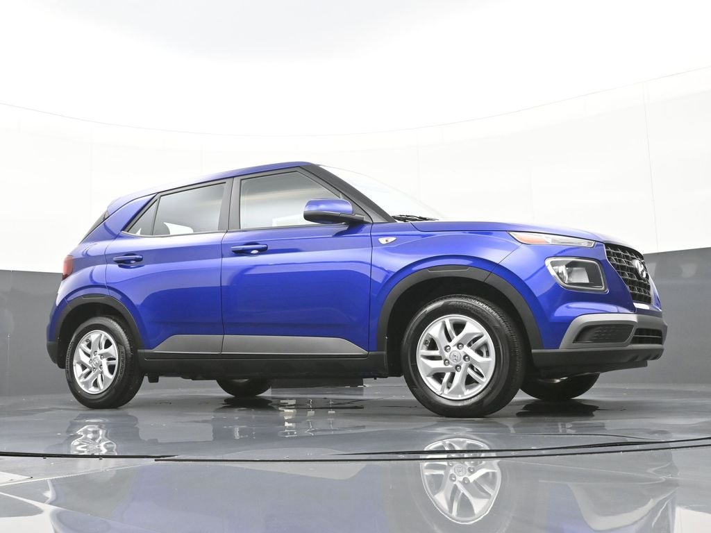2025 Hyundai Venue SE
