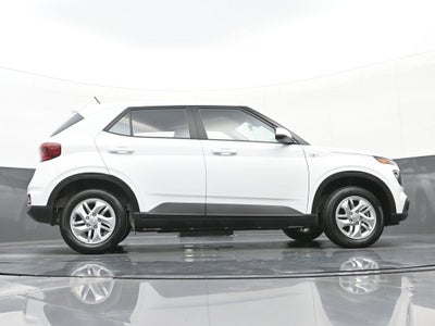 2025 Hyundai Venue SE