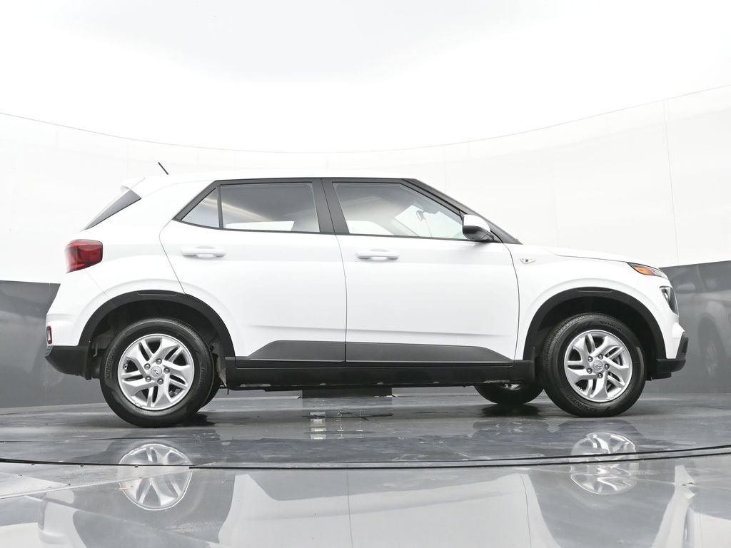 2025 Hyundai Venue SE