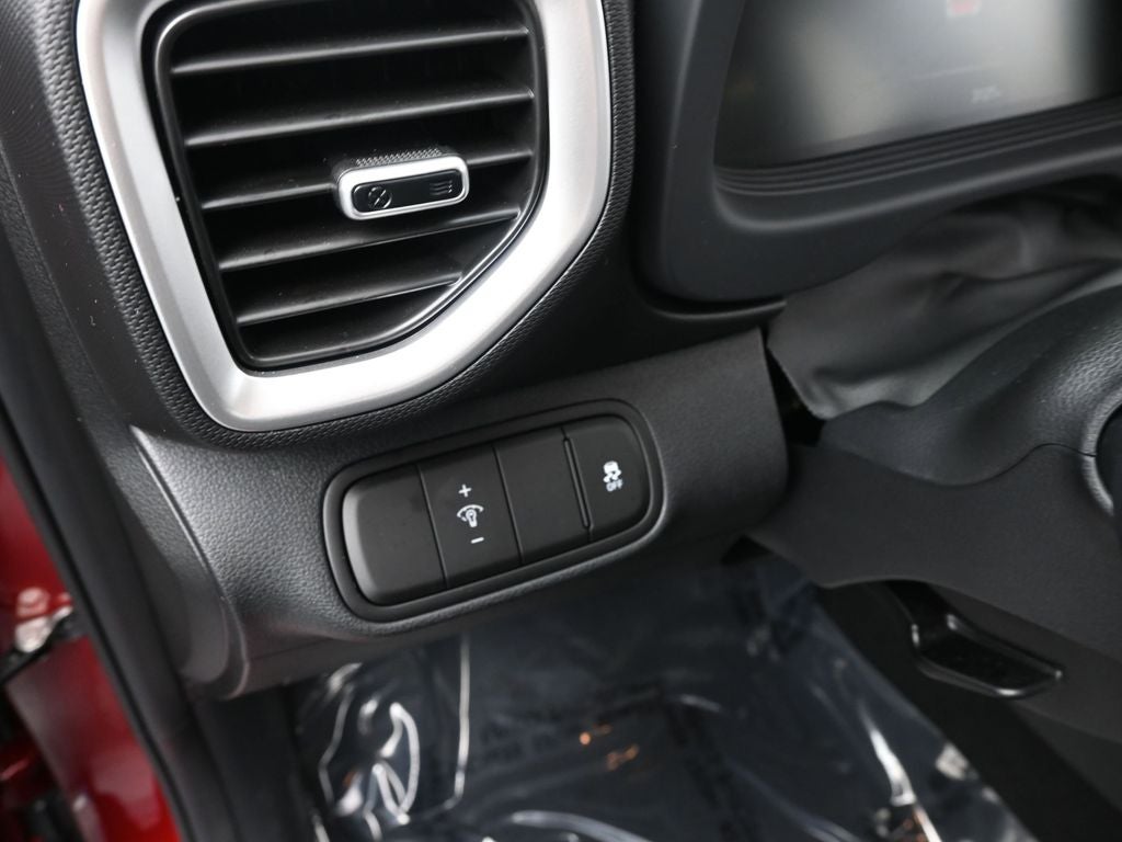 2025 Hyundai Venue SE