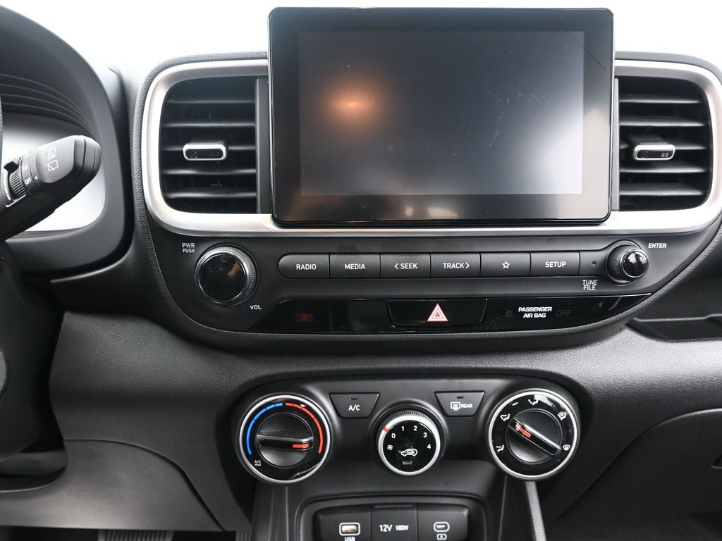 2025 Hyundai Venue SE