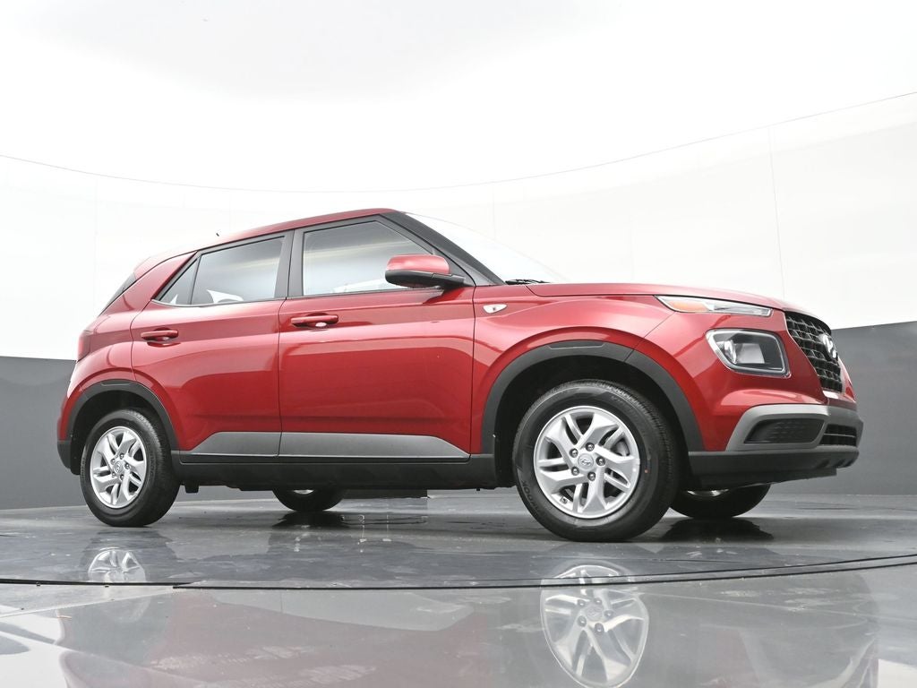 2025 Hyundai Venue SE