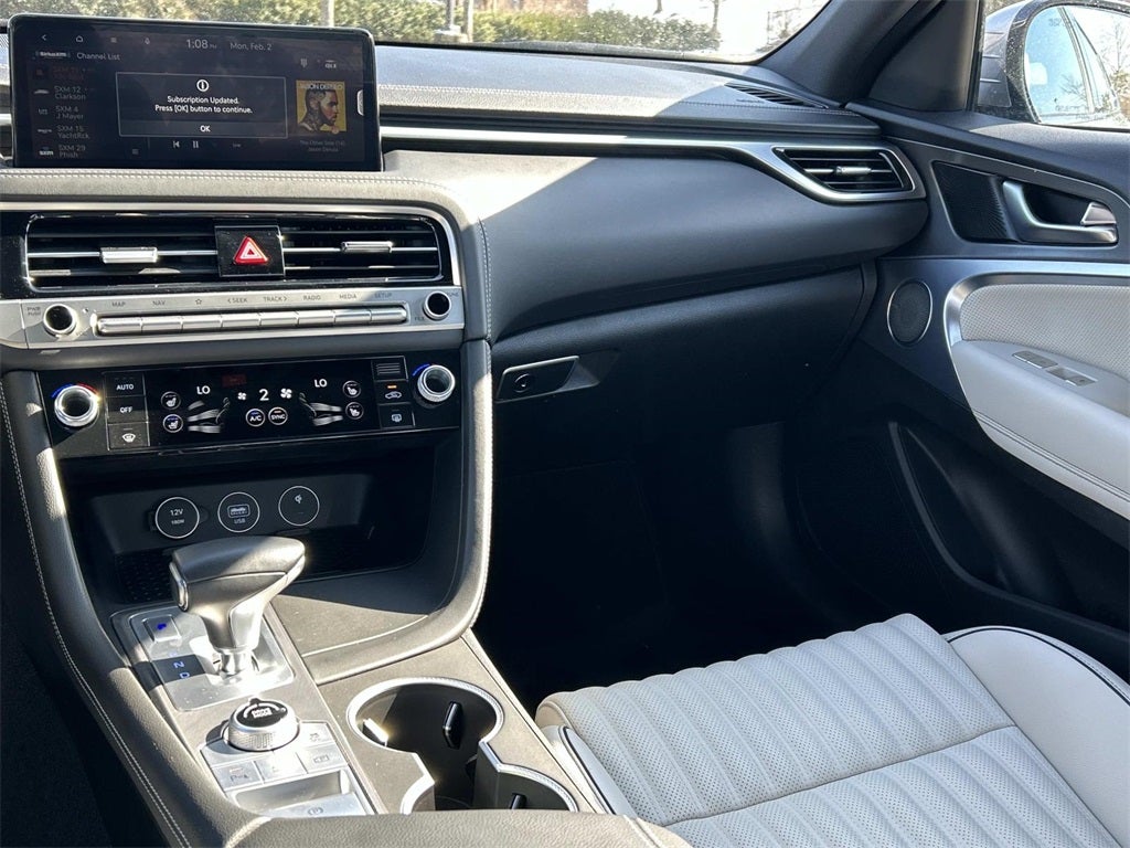 2025 Genesis G70 2.5T